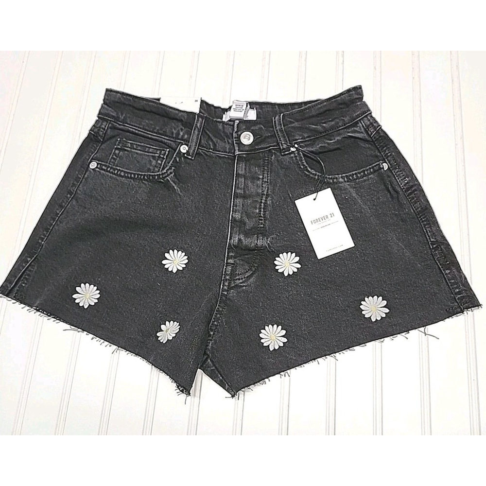 Forever 21 Women's Black Embroidered Floral Denim Cut Off Shorts Size 28